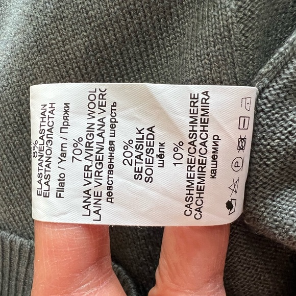 TONET Cashmere/Wool Sweater Set - Picture 14 of 16